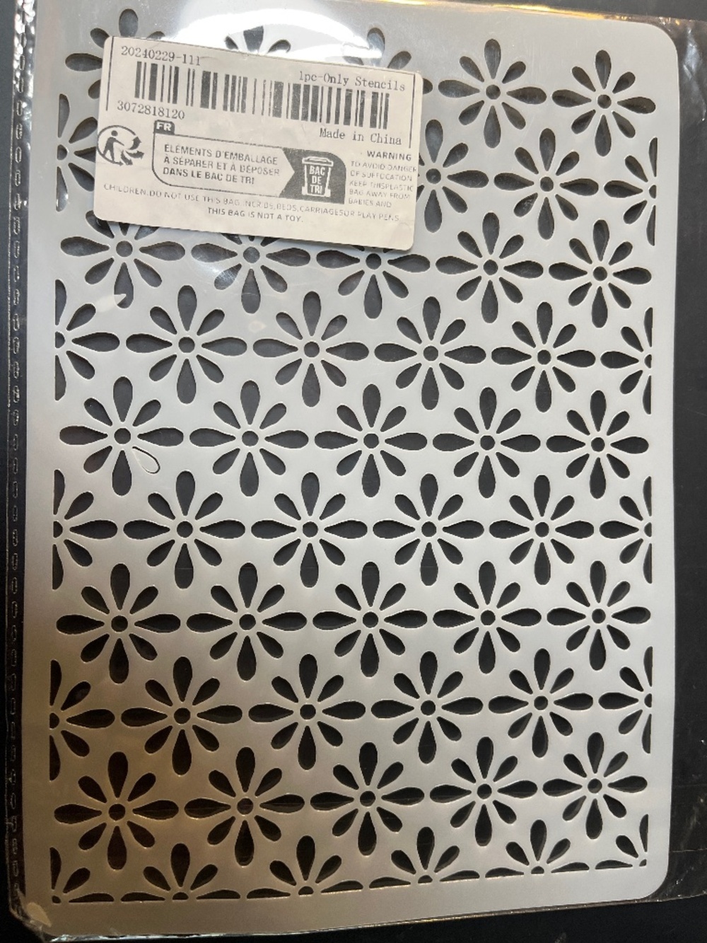 NWT Small Flower Stencil-5.75 x 8.25